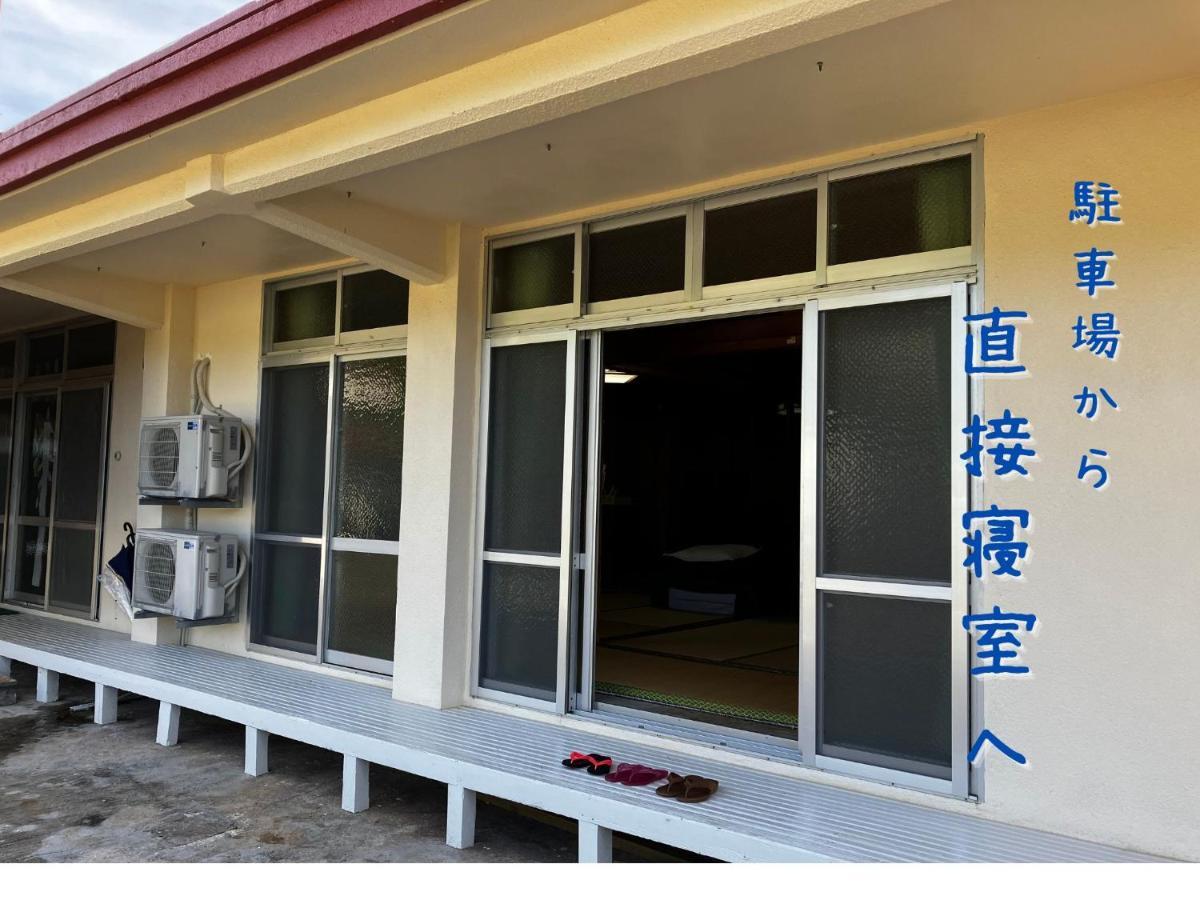 民泊まったりん人 Lägenhet Kumejima Exteriör bild